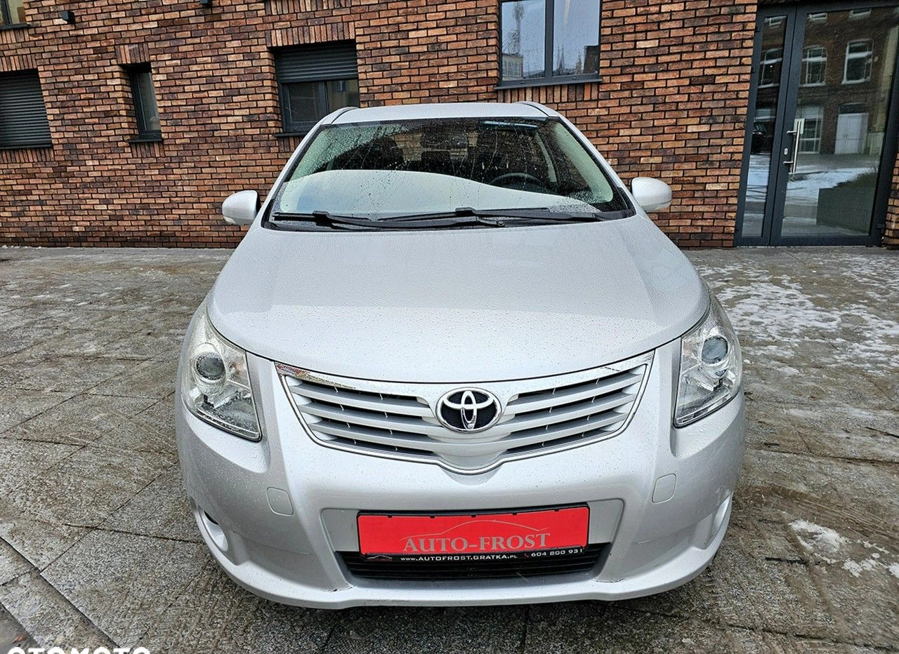 Toyota Avensis cena 28900 przebieg: 172000, rok produkcji 2011 z Kalisz Pomorski małe 154